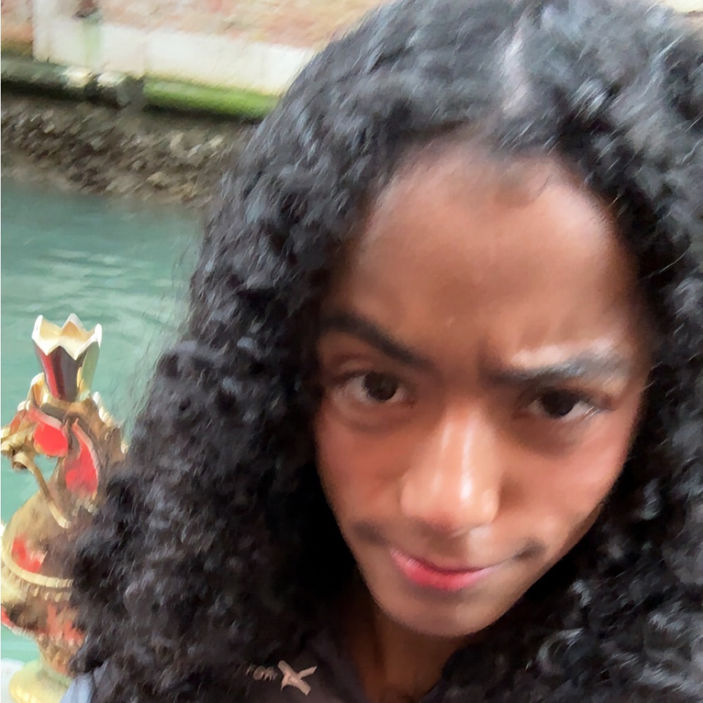 Meet your Posher, Bianca